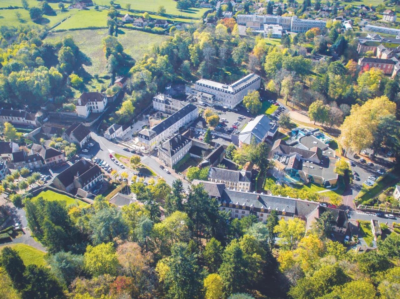 Grand Hotel De Bourbon-Lancy - Spa Et Restaurant - Logis Luaran gambar