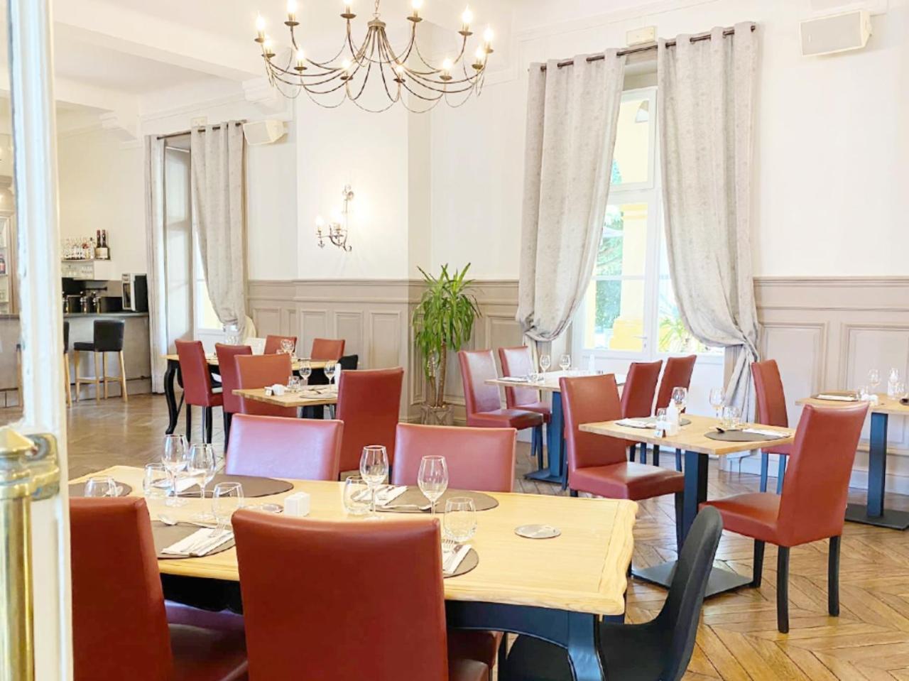 Grand Hotel De Bourbon-Lancy - Spa Et Restaurant - Logis Luaran gambar