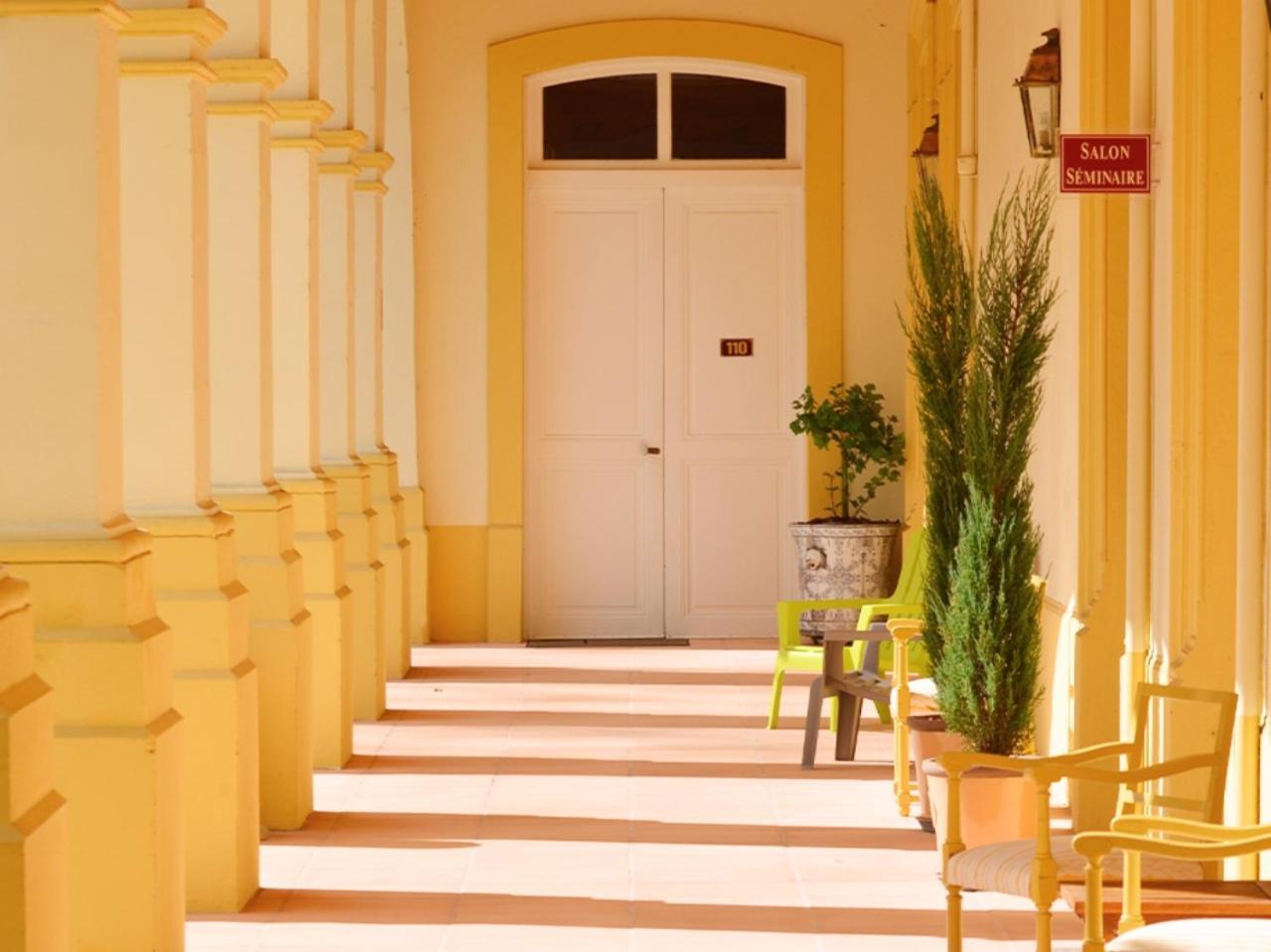 Grand Hotel De Bourbon-Lancy - Spa Et Restaurant - Logis Luaran gambar