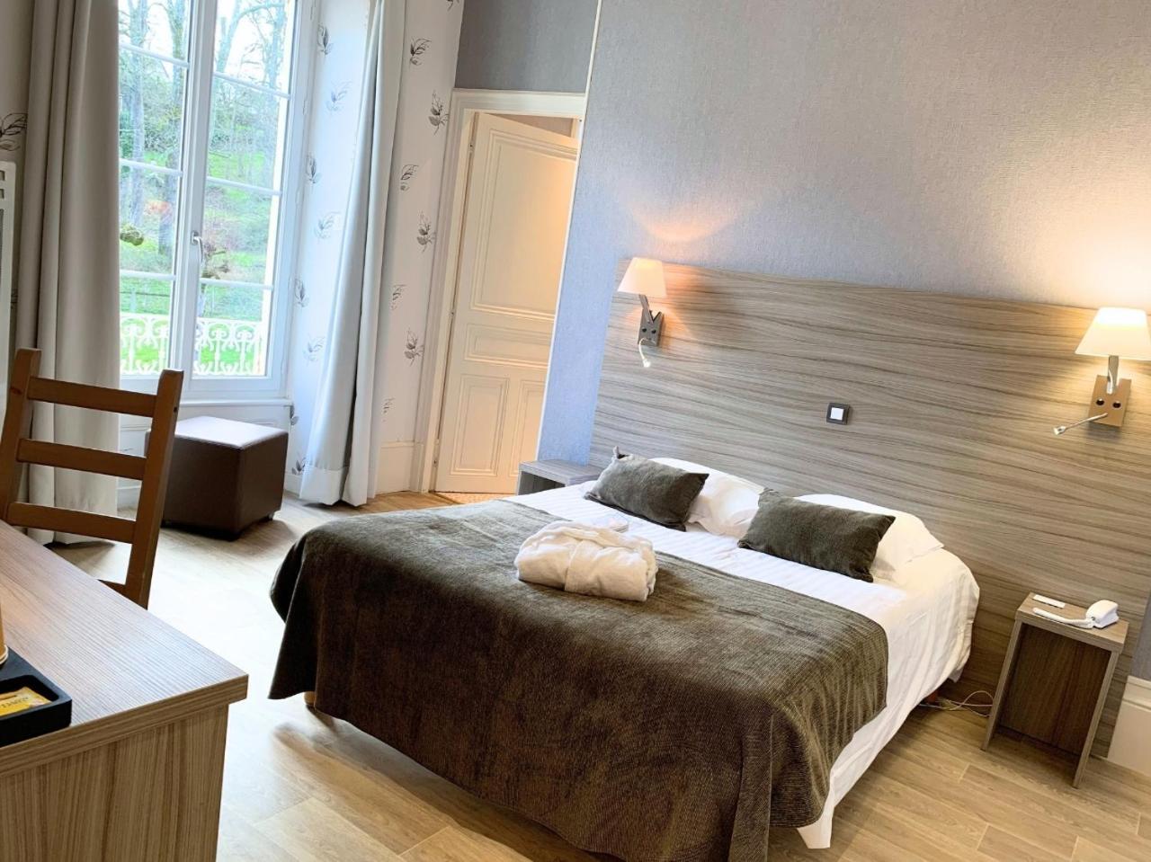 Grand Hotel De Bourbon-Lancy - Spa Et Restaurant - Logis Luaran gambar