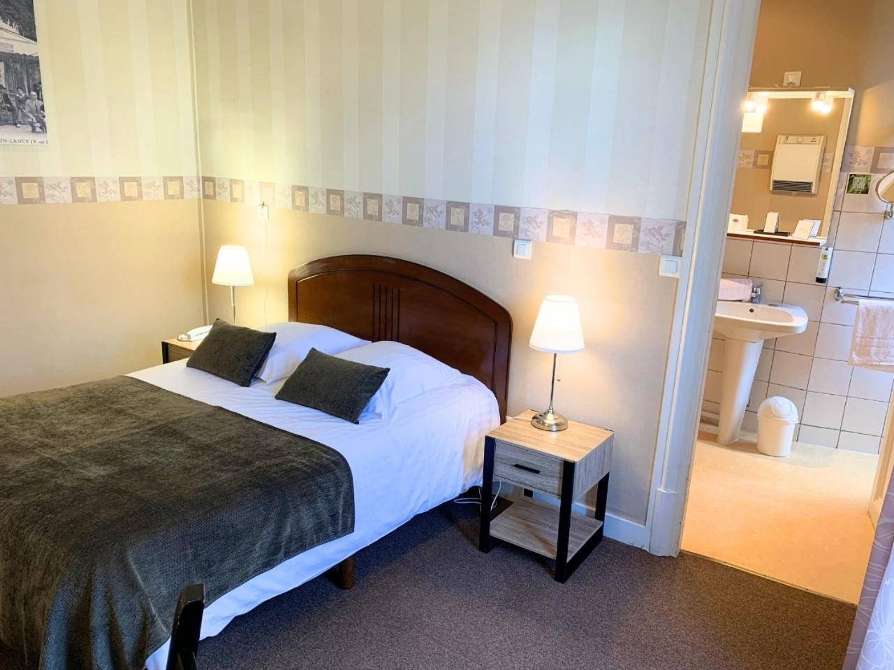 Grand Hotel De Bourbon-Lancy - Spa Et Restaurant - Logis Luaran gambar