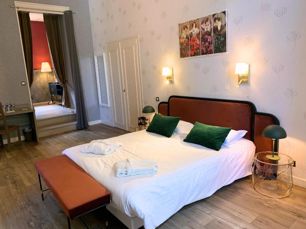 Grand Hotel De Bourbon-Lancy - Spa Et Restaurant - Logis Luaran gambar