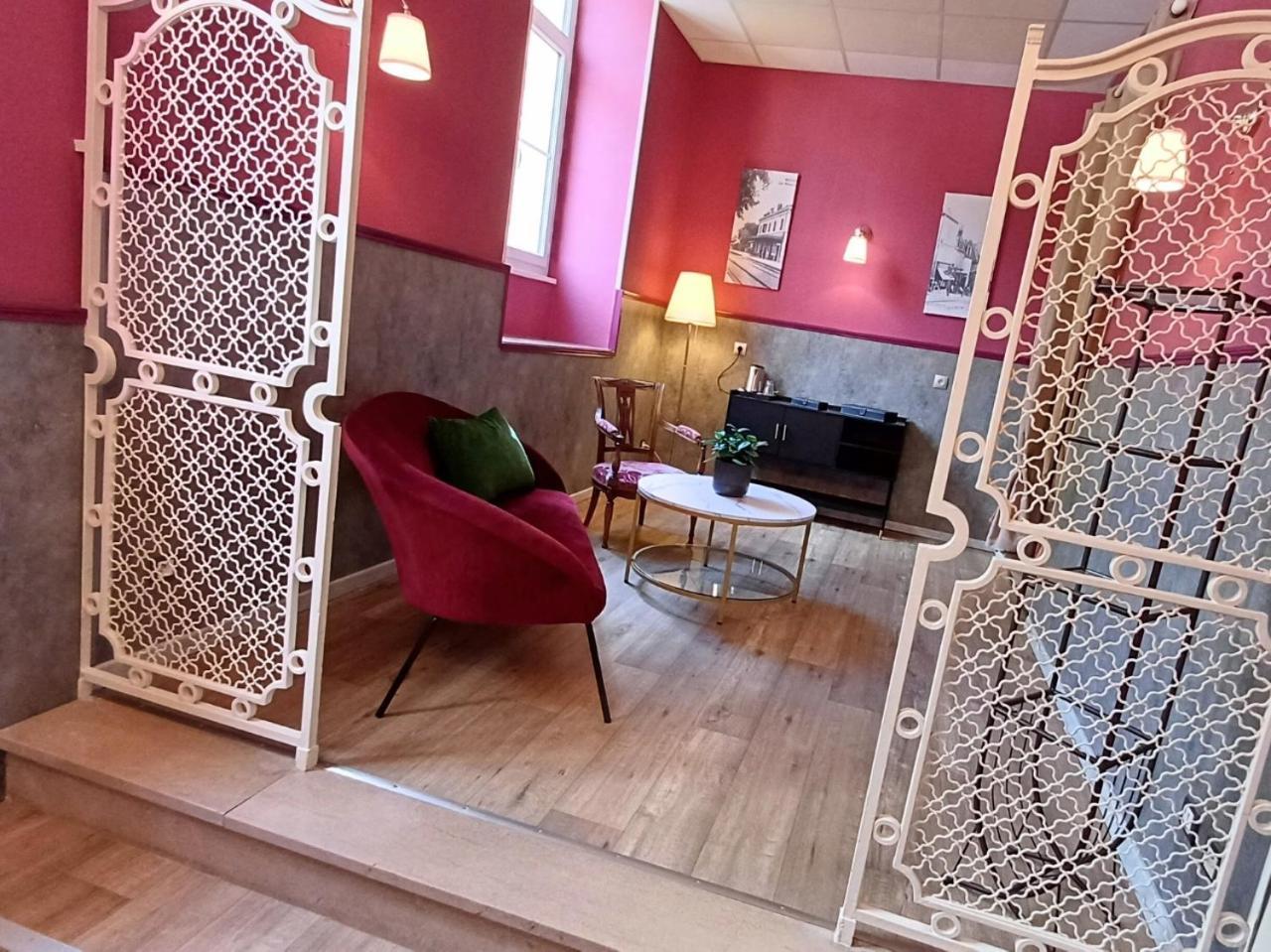 Grand Hotel De Bourbon-Lancy - Spa Et Restaurant - Logis Luaran gambar